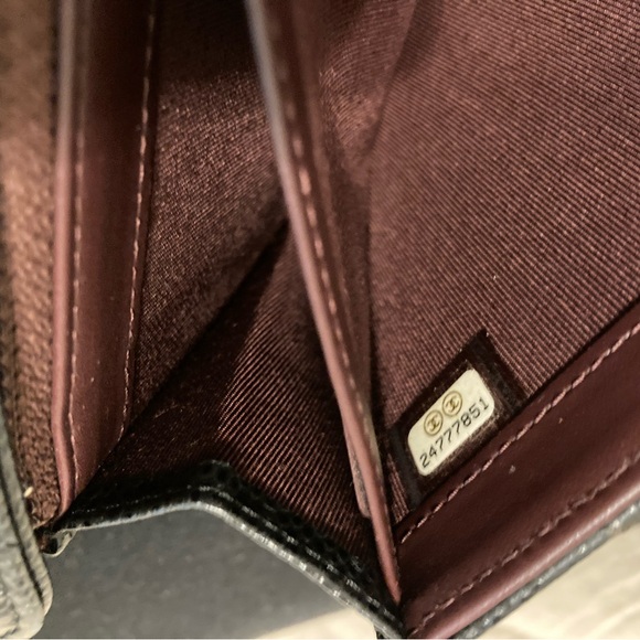 CHANEL CLASSIC BLACK CAVIAR FLAP WALLET - Picture 3 of 7